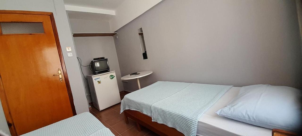 Set Arat Motel & Pansiyon Akcay  Εξωτερικό φωτογραφία